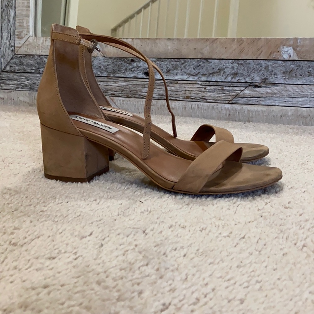 Steve Madden Nude Short block heels